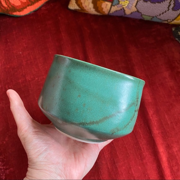 Arts & Craft Ceramic Pot - Picture 2 of 6